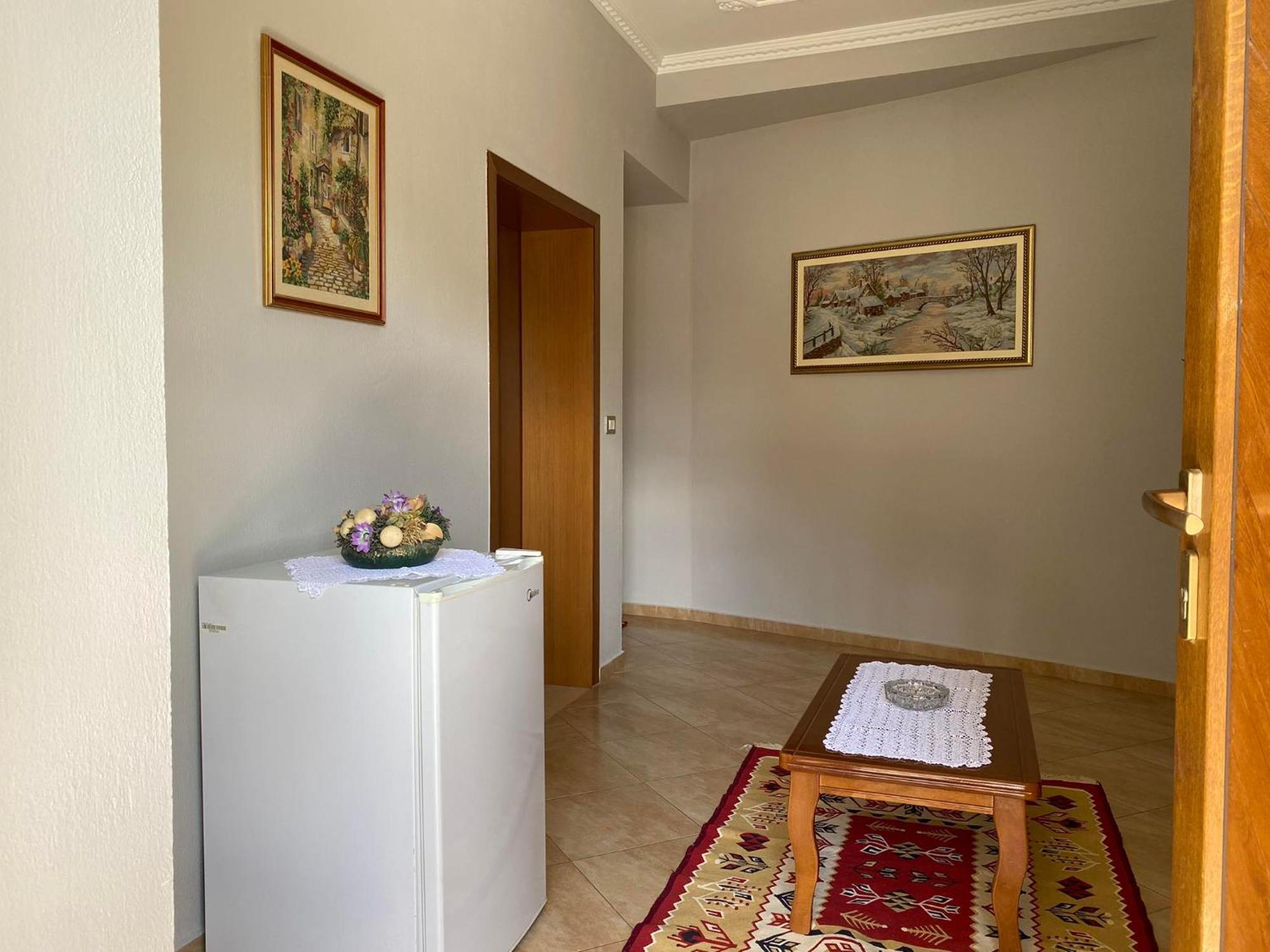 Guest House Persa Gjirokastër 外观 照片