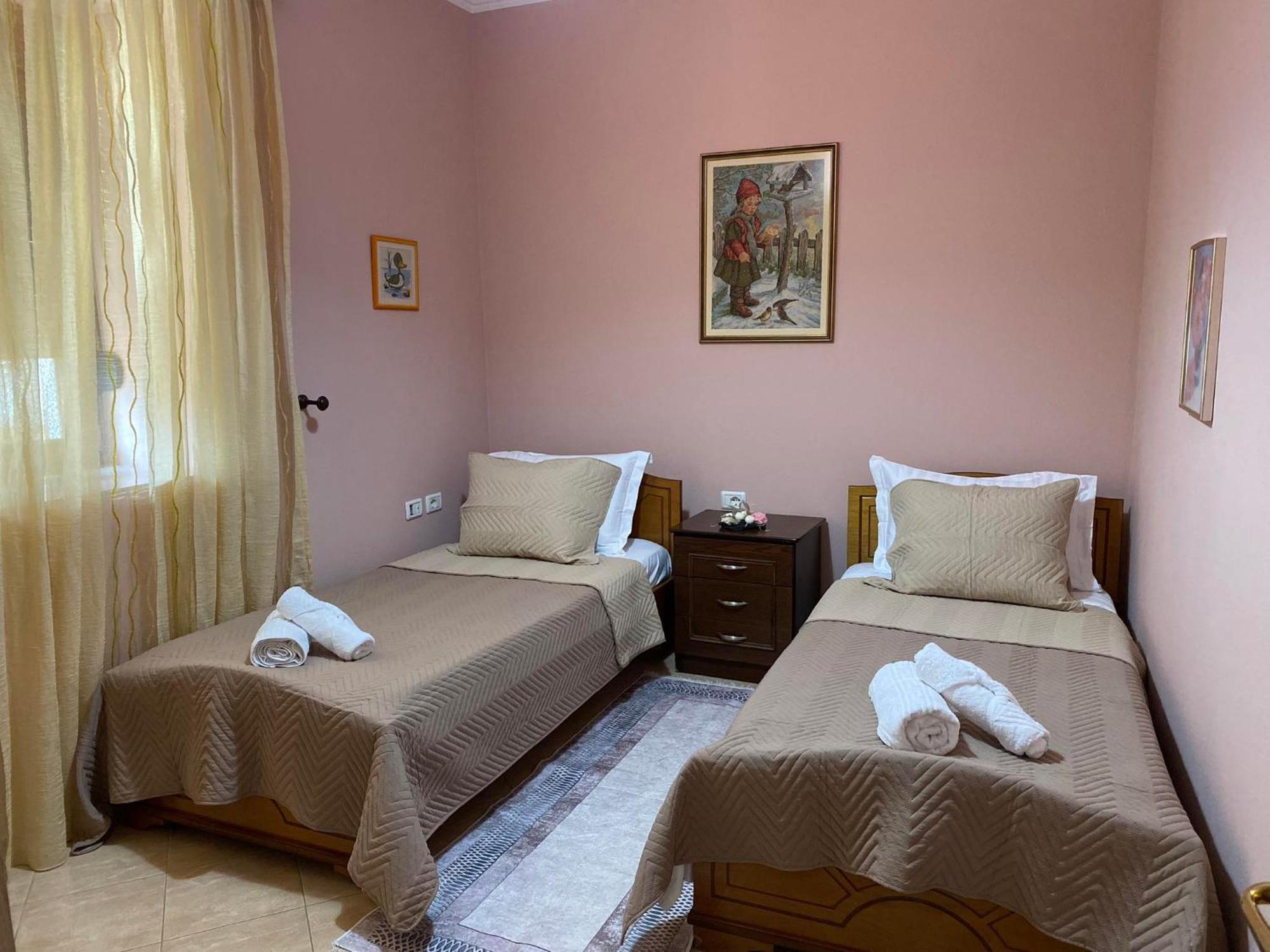 Guest House Persa Gjirokastër 外观 照片