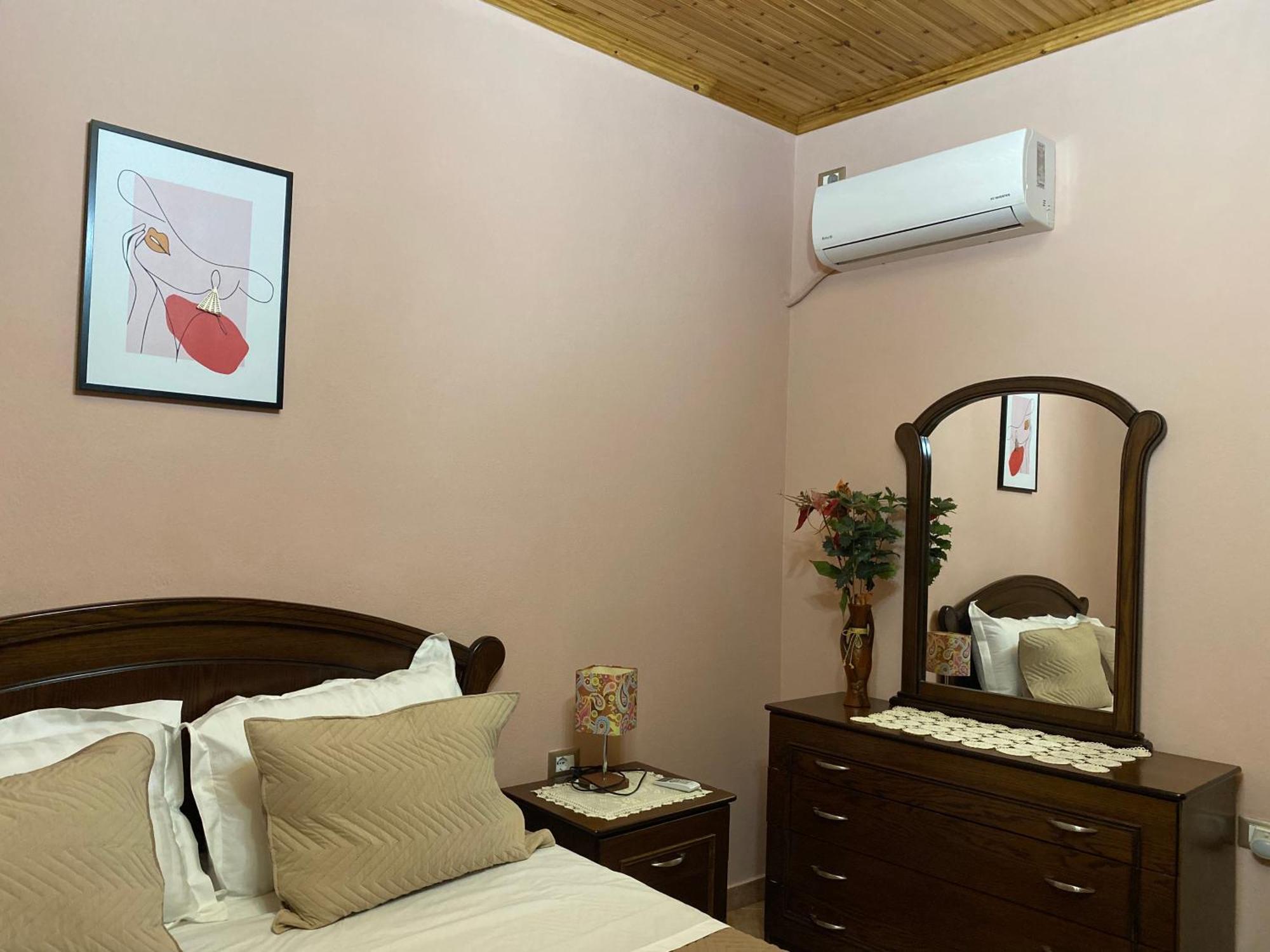 Guest House Persa Gjirokastër 外观 照片